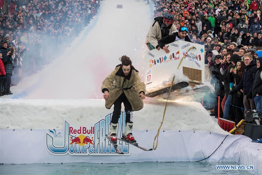 (SP)LITHUANIA-VILNIUS-JUMP AND FREEZE