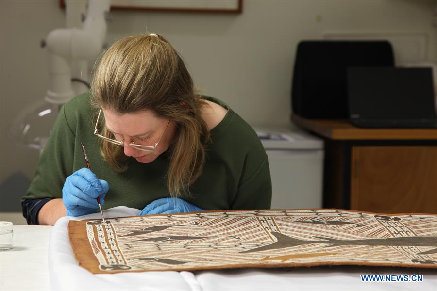 AUSTRALIA-CANBERRA-BARK PAINTING-TOUR-CHINA