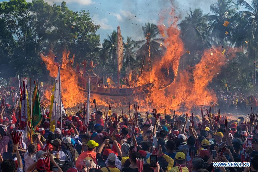 INDONESIA-RIAU-BAKAR TONGKANG FESTIVAL