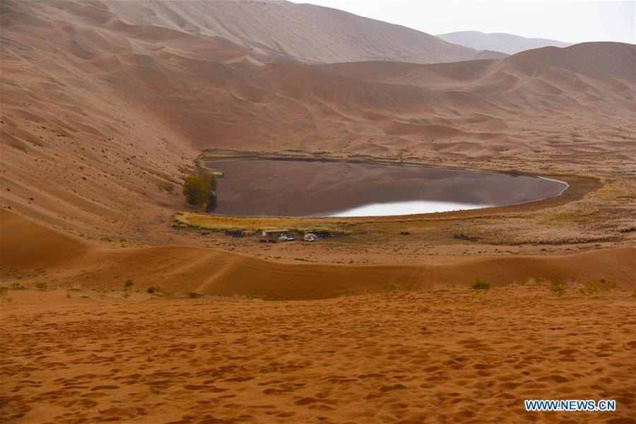 CHINA-INNER MONGOLIA-BADAIN JARAN DESERT (CN)