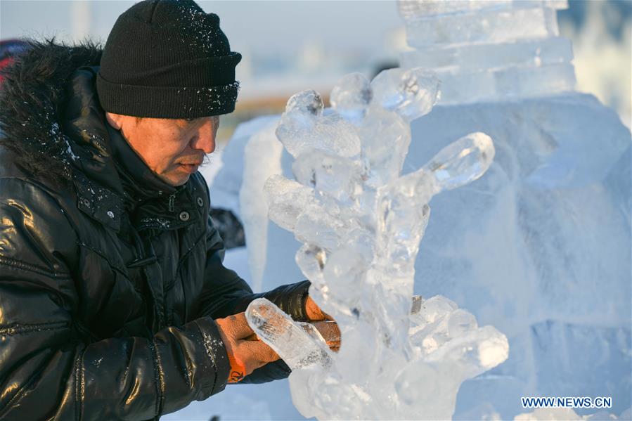 CHINA-HARBIN-ICE SCULPTURE-COMPETITION (CN)