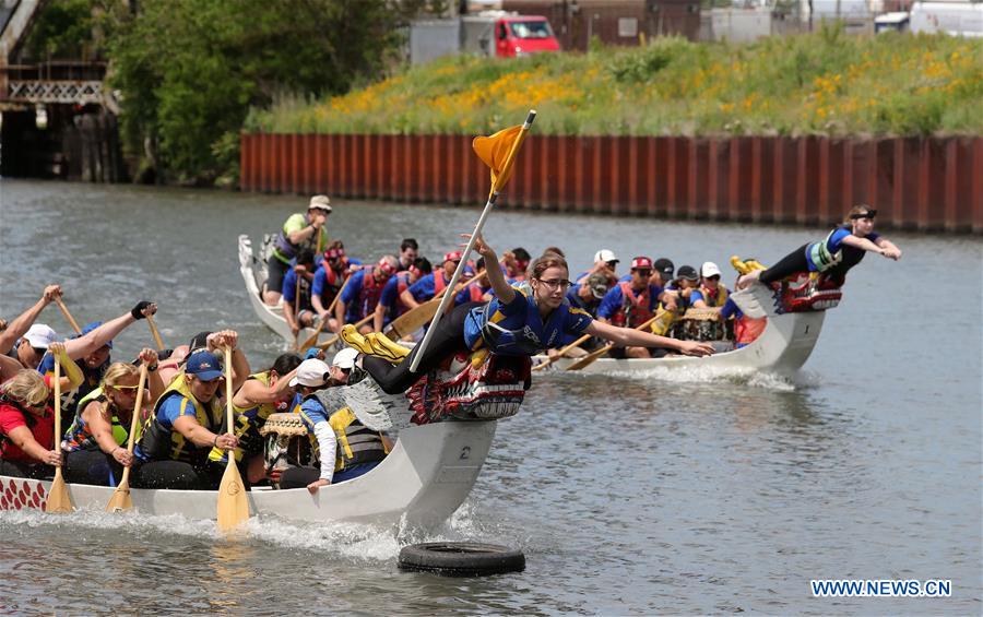 U.S.-CHICAGO-DRAGON BOAT RACE   