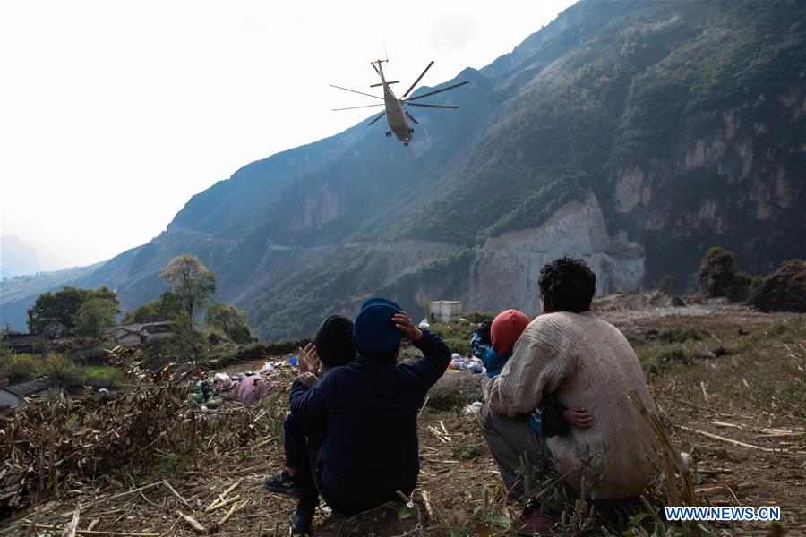 CHINA-SICHUAN-ROAD CONSTRUCTION-MI-26 HELICOPTER (CN)