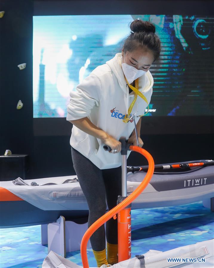 CHINA-SHANGHAI-CIIE-FOLDABLE KAYAK (CN)