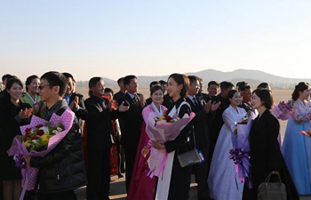 Chinese delegation of literary and art workers visits DPRK